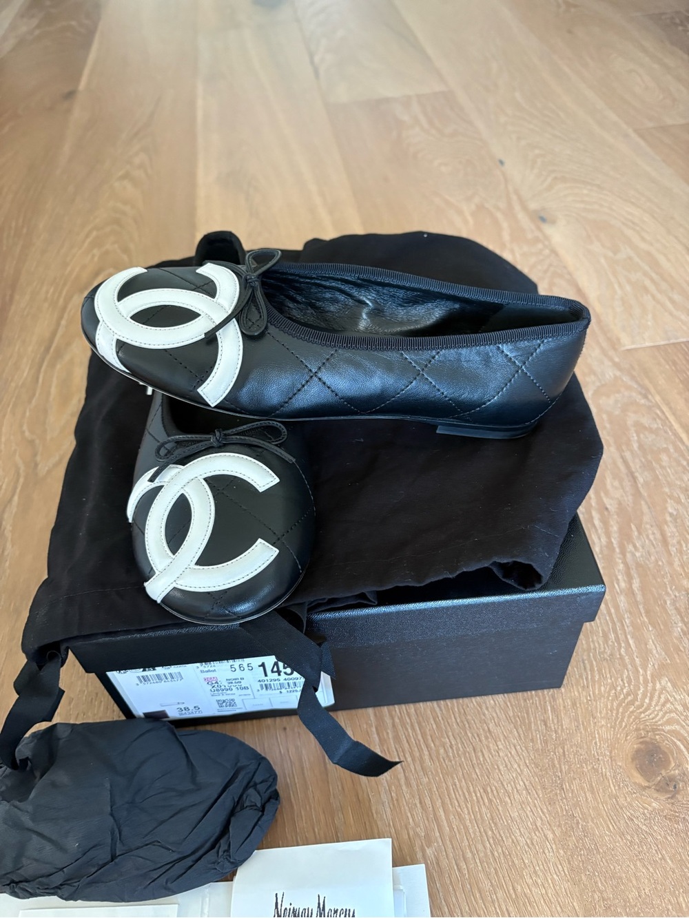Chanel Cambon 2026 Quilted Black Ballet Flats With White CC Logo - Picture 3 of 14